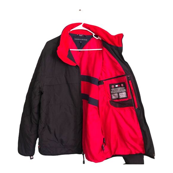 Vintage Tommy Hilfiger Men's Cold Stop Winter Puffer Jacket Size XL Black/Red